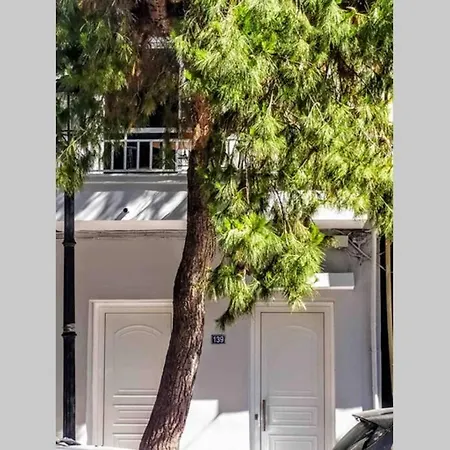 Gloria Apartment *